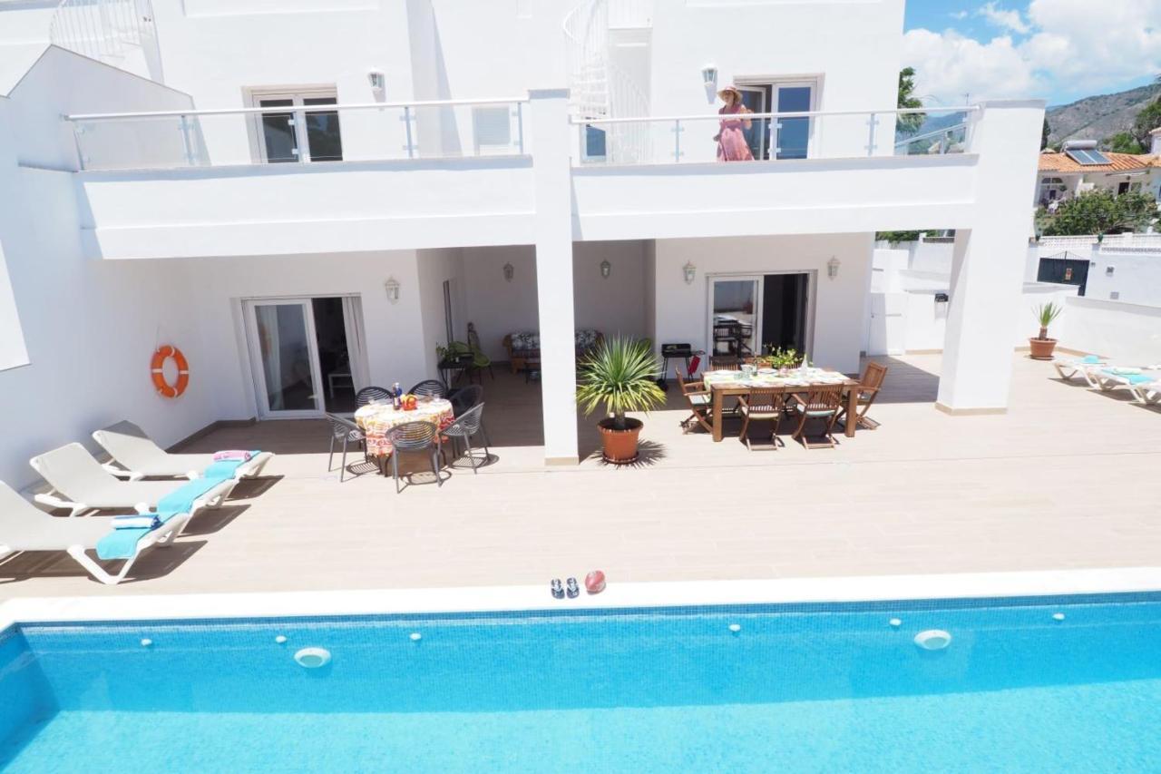 Nerja Paradise Rentals - Villa Catalina ภายนอก รูปภาพ